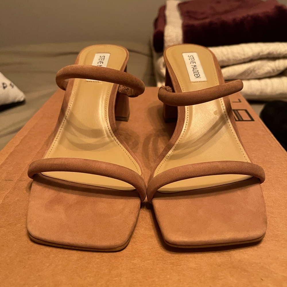 SALE price - Steve Madden sandal NWOT, no box, size 8.5